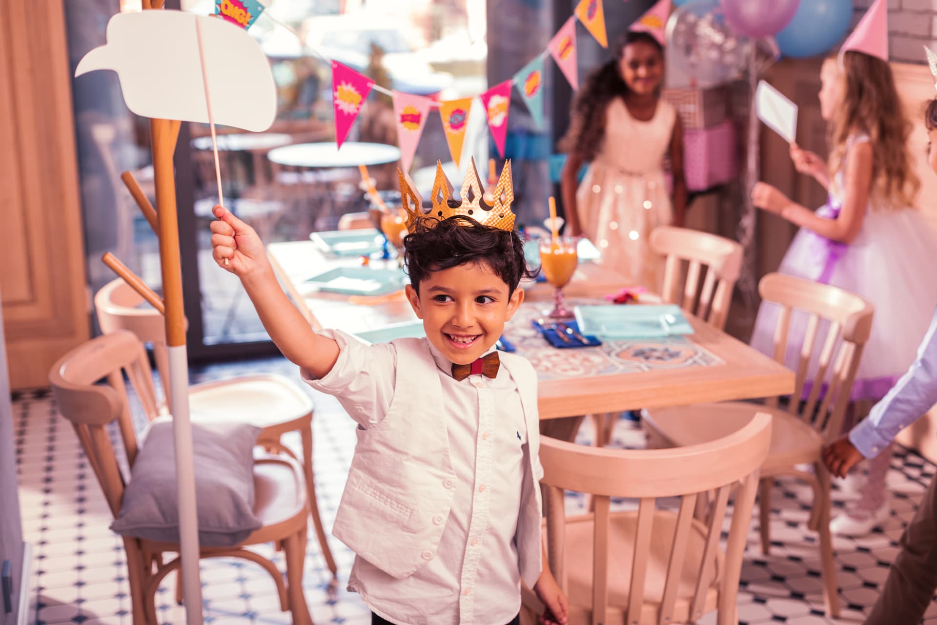 Kidbirthday – Célèbre birthday celebration setup